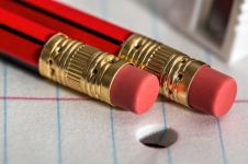 笔袋和铅笔橡皮的故事 - 童话作文500字