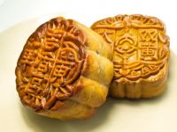 中秋节吃月饼 - 中秋节的习俗作文450字